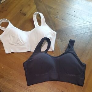 Bali Black and White Comfort Bras